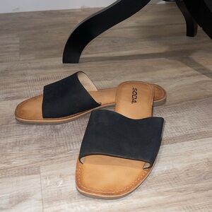 Sandals 🩴